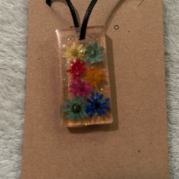 Real Dried flowers handcrafted necklace - Picture 2 of 3